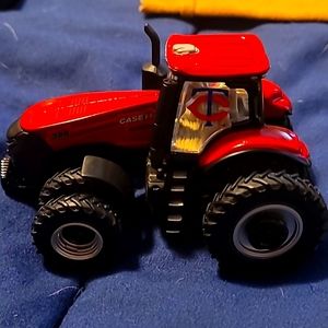 Ertl twins special edition case 2019 380